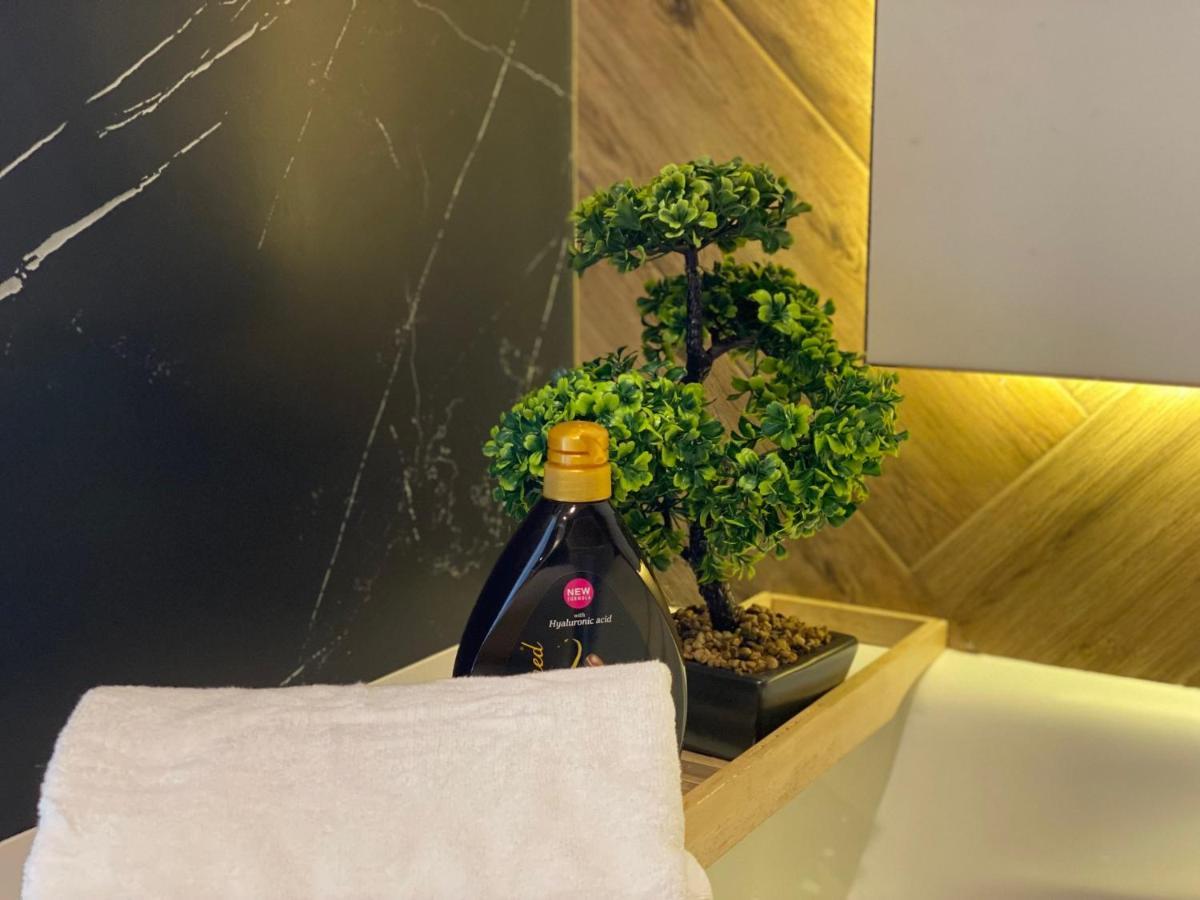 Family & Business Sauna Teznia Apartments No 5 Lesny Nad Zalewem Cedzyna, Unikat - 4 Bedroom With Private Sauna, Bath With Hydromassage, Spectacular View Terrace, Garage, Catering Options Кельце Екстер'єр фото