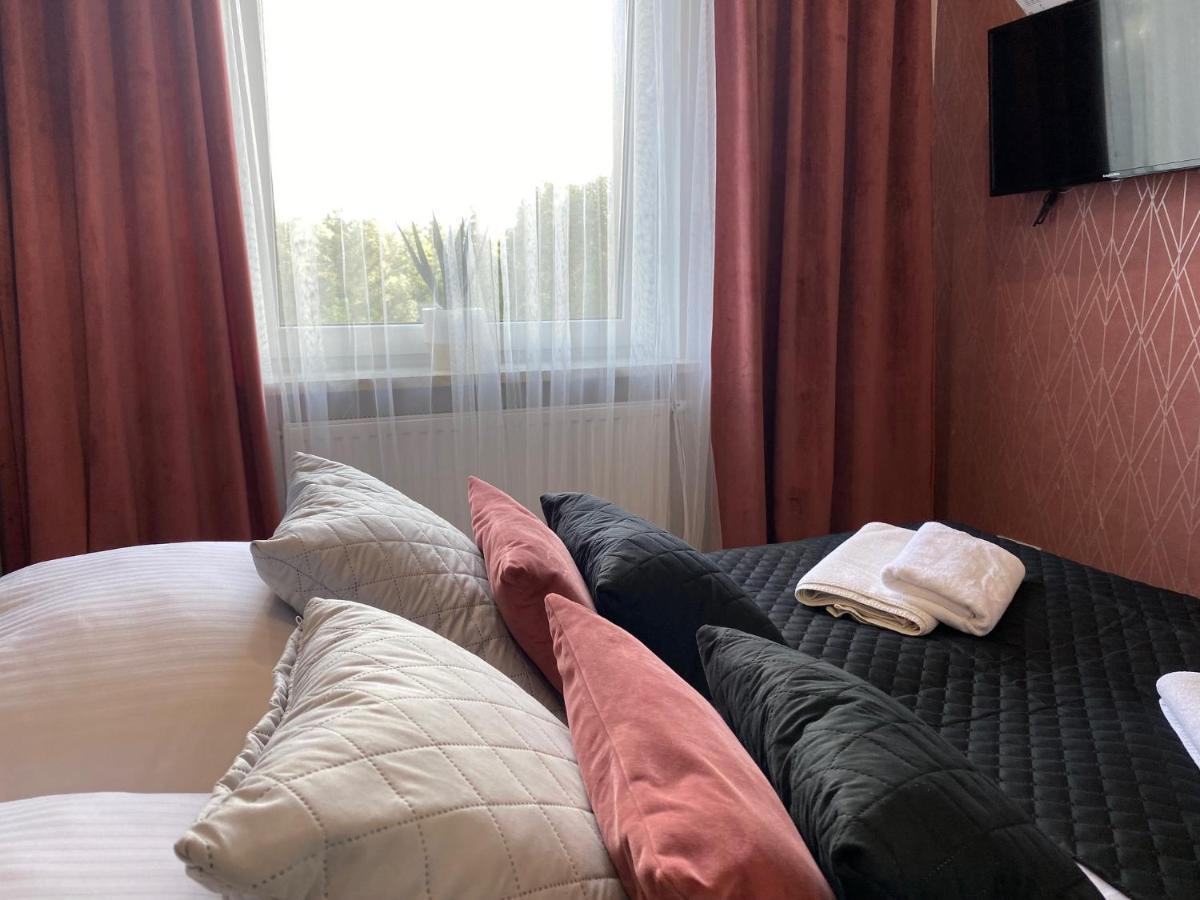 Family & Business Sauna Teznia Apartments No 5 Lesny Nad Zalewem Cedzyna, Unikat - 4 Bedroom With Private Sauna, Bath With Hydromassage, Spectacular View Terrace, Garage, Catering Options Кельце Екстер'єр фото
