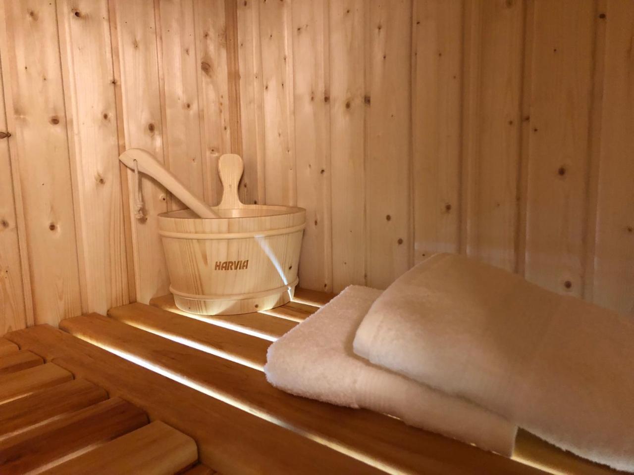 Family & Business Sauna Teznia Apartments No 5 Lesny Nad Zalewem Cedzyna, Unikat - 4 Bedroom With Private Sauna, Bath With Hydromassage, Spectacular View Terrace, Garage, Catering Options Кельце Екстер'єр фото