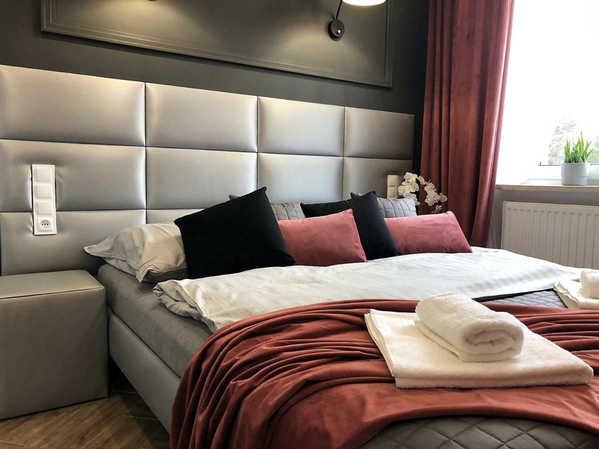 Family & Business Sauna Teznia Apartments No 5 Lesny Nad Zalewem Cedzyna, Unikat - 4 Bedroom With Private Sauna, Bath With Hydromassage, Spectacular View Terrace, Garage, Catering Options Кельце Екстер'єр фото